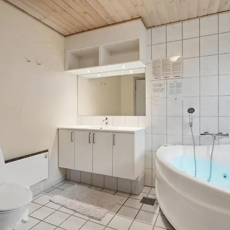 4 Bedroom Lovely In Romo Prázdninový dům