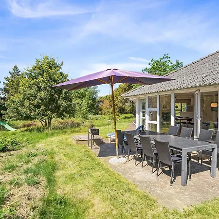 4 Bedroom Lovely In Romo Nyaraló *